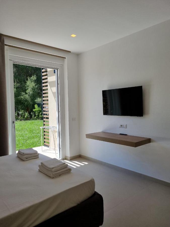 Marea Retreat Rooms مارينا دي كاميروتا المظهر الخارجي الصورة
