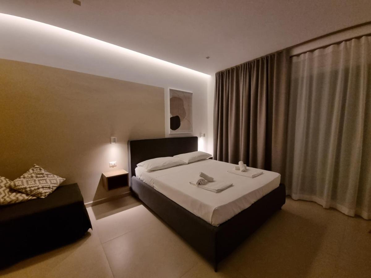 Marea Retreat Rooms مارينا دي كاميروتا المظهر الخارجي الصورة