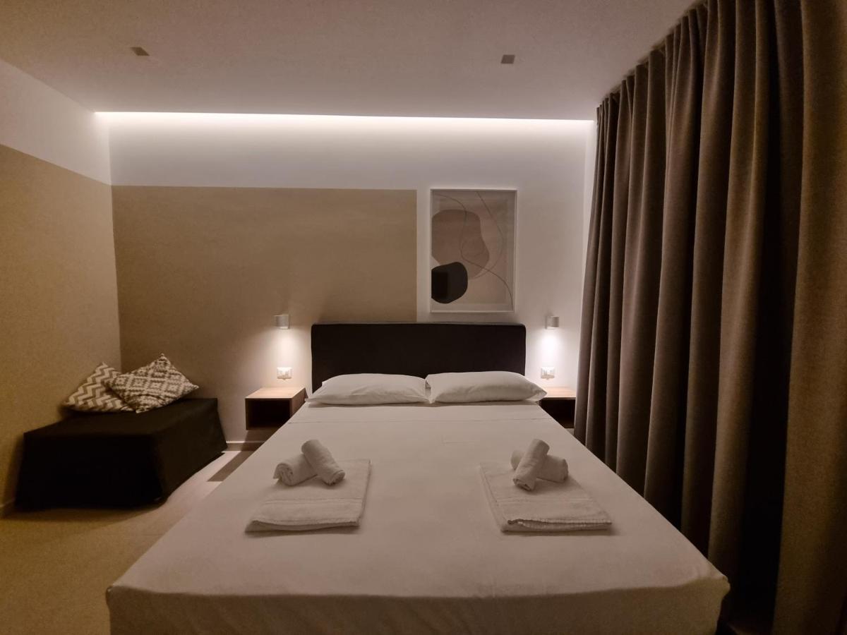 Marea Retreat Rooms مارينا دي كاميروتا المظهر الخارجي الصورة